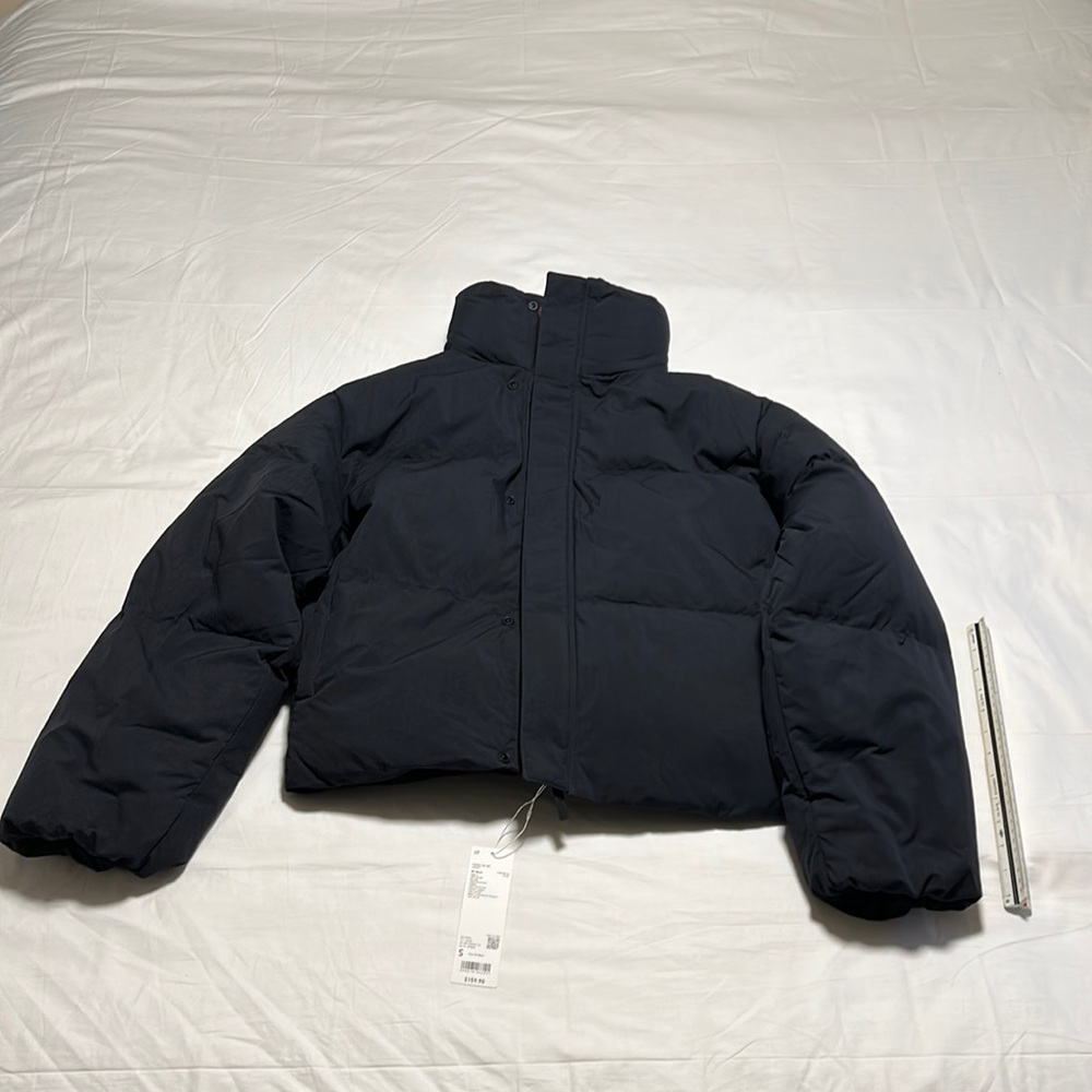 UNIQLO - Padded Volume Jacket - NWT brand new